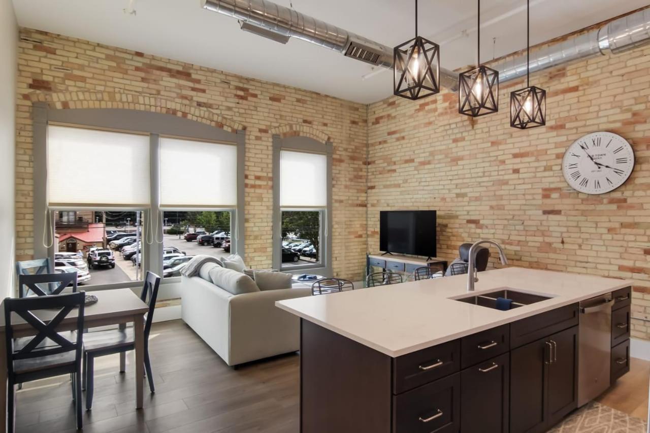 Golden Lofts Unit 1 Downtown Traverse City 1Bd 1Ba Exterior photo