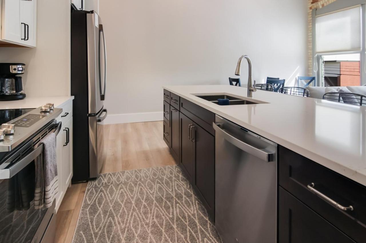 Golden Lofts Unit 1 Downtown Traverse City 1Bd 1Ba Exterior photo