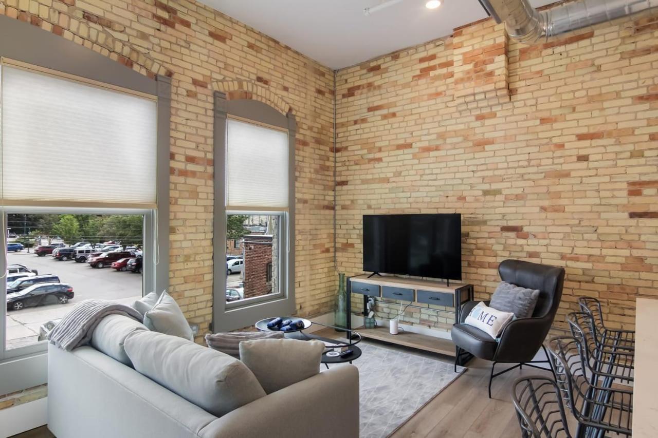 Golden Lofts Unit 1 Downtown Traverse City 1Bd 1Ba Exterior photo